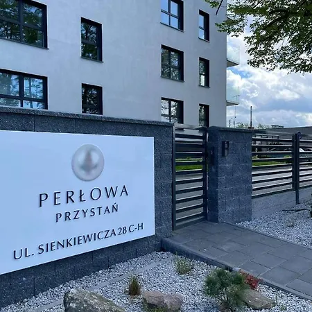 Caloroczny Perlowa Przystan * Kolobrzeg