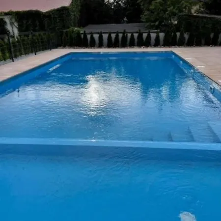 Caloroczny Perlowa Przystan *